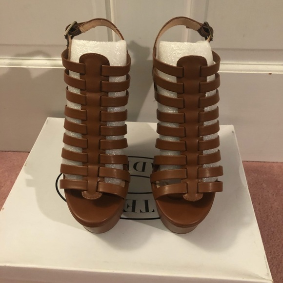 Steve Madden Glendael Platform Heel - Picture 3 of 5